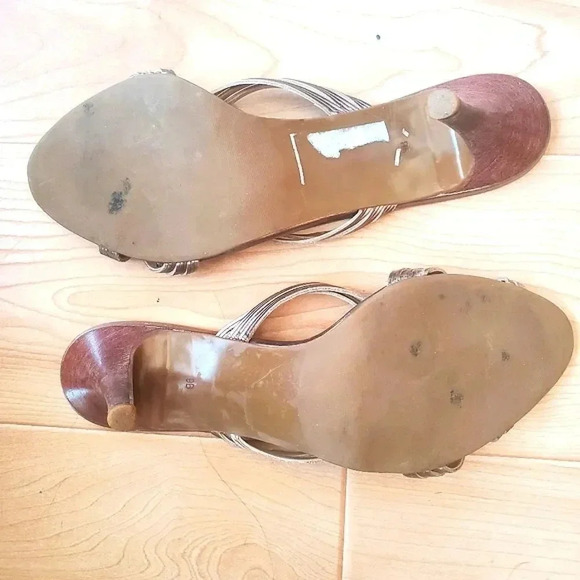 TALBOT'S gold and silver kitten heels Size 9 - Picture 6 of 6